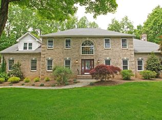 14 Woodfield Rd, Andover, NJ 07821