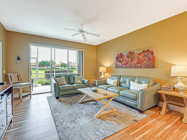 3973 Bishopwood Ct E, Naples, FL