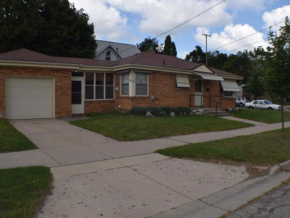 1st image of 55 Garfield Ave NW