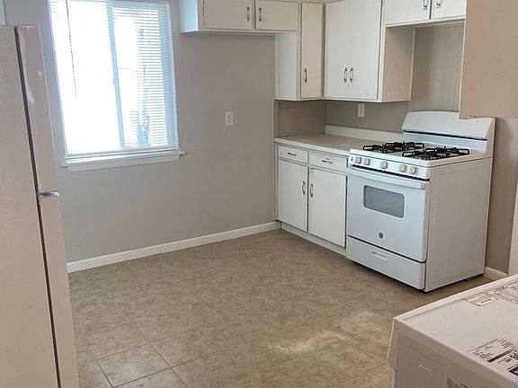2nd image of 7605 Twin Oaks Ave #A