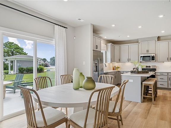 5th image of 171 Getty Rd