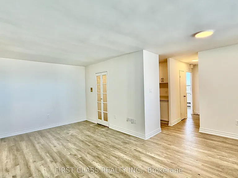 541 Blackthorn Ave #1415 — Photo 19