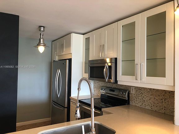 5th image of 1401 Bay Rd APT 412