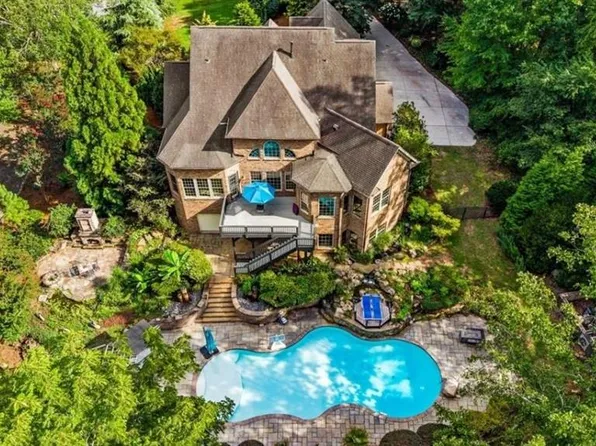 5917 Crutchfield Farm Rd, Oak Ridge, NC 27310