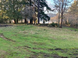 1135 S Bay Rd, Toledo, OR 97391