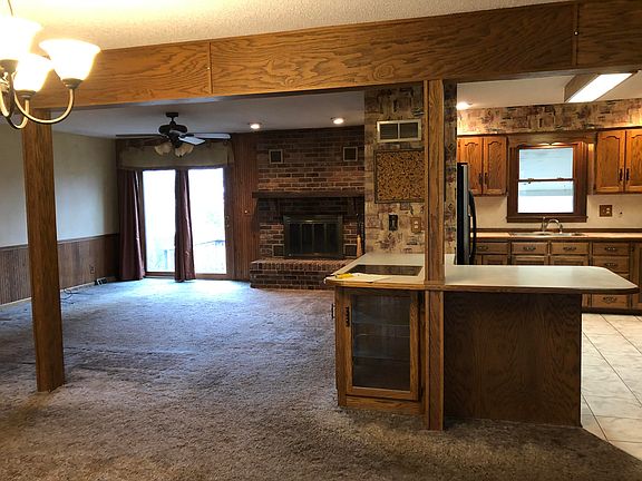 4th image of 706 Briarwood Dr