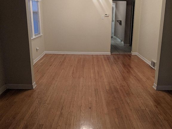 3rd image of 5909 W Leland Ave #1
