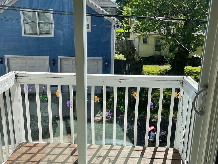 2049 Ruckle St — Photo 13