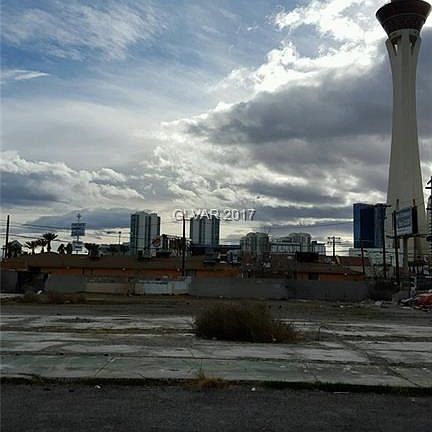 3rd image of 1600 S Casino Center Blvd