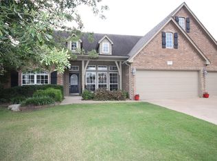 5003 SW Golden Eagle Ave, Bentonville, AR 72712