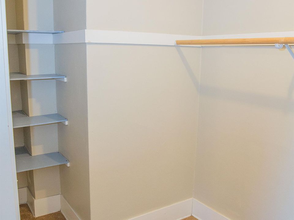 Bonus Room closet area