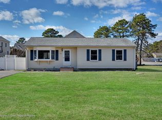 130 Mount Vernon Rd, Bayville, NJ 08721