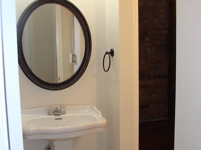 205 E Main St #C — Photo 3