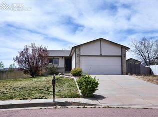 613 Stubble Field Dr, Fountain, CO 80817