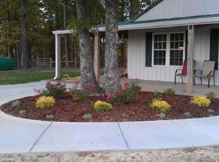 819 Arnold Rd, White Bluff, TN 37187