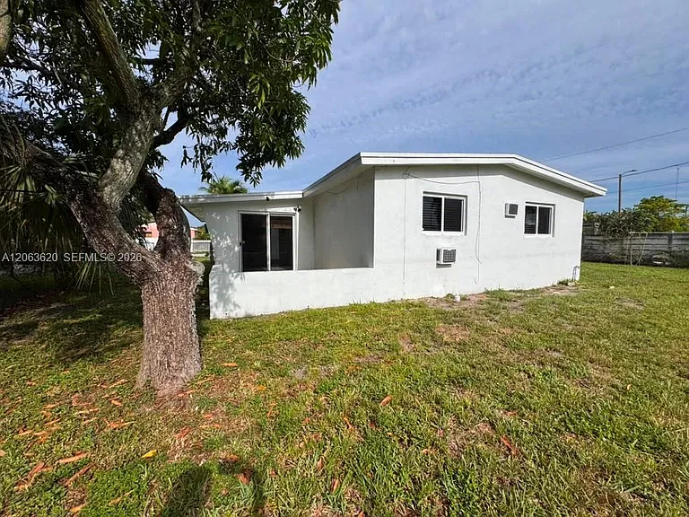 18331 NW 2nd Ct — Photo 22