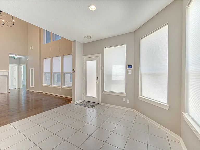 2935 Apple Forest Ct — Photo 26