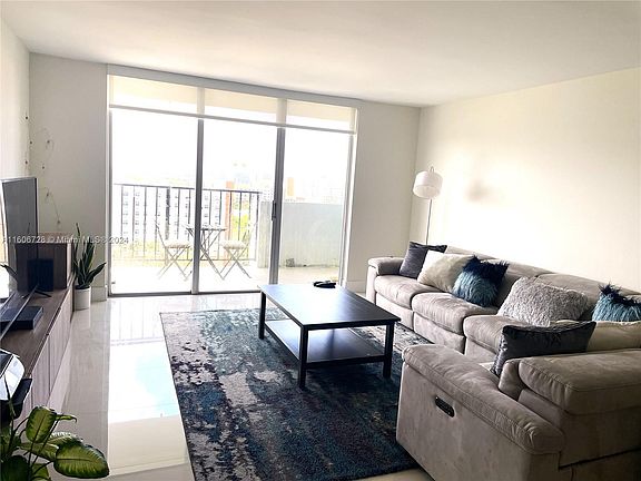 2nd image of 2780 NE 183rd St APT 1405