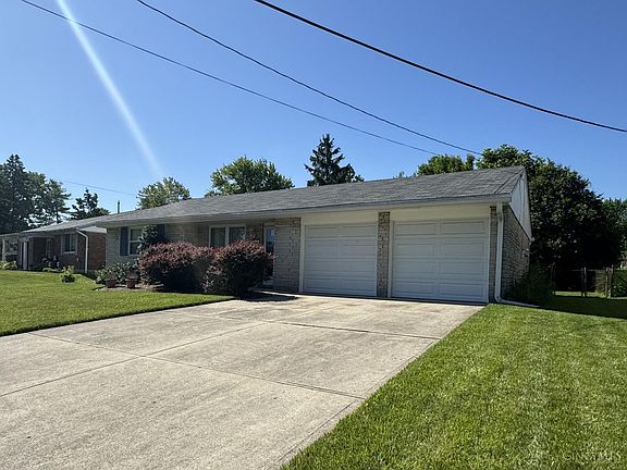 3rd image of 2531 Highwood Ln