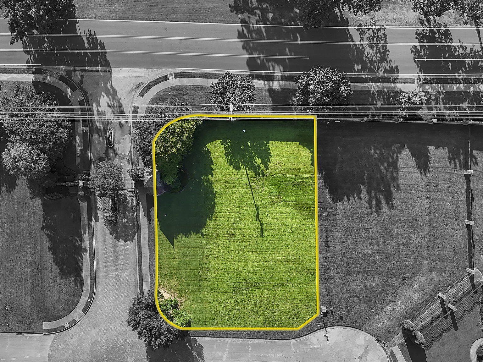 6056 Fleur De Lis E LOT 19