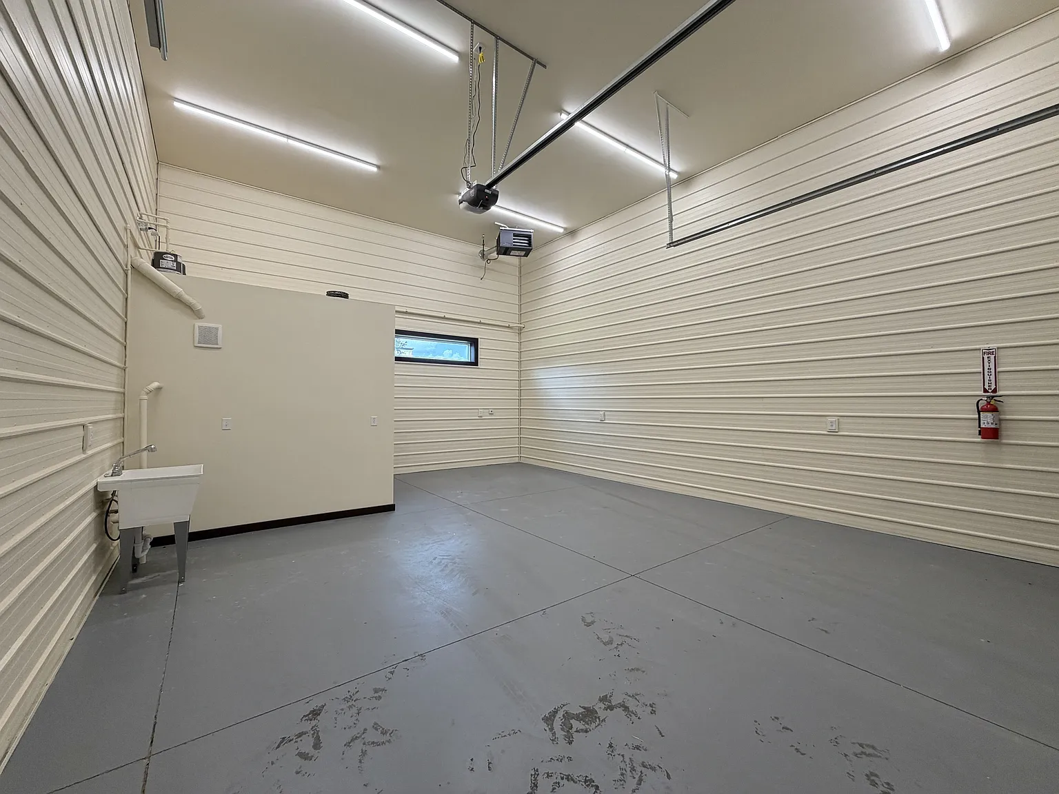 112 West Burbank Avenue - 109 — Photo 4