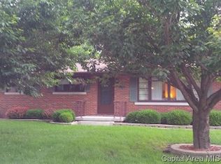81 Nottingham Rd, Springfield, IL 62704