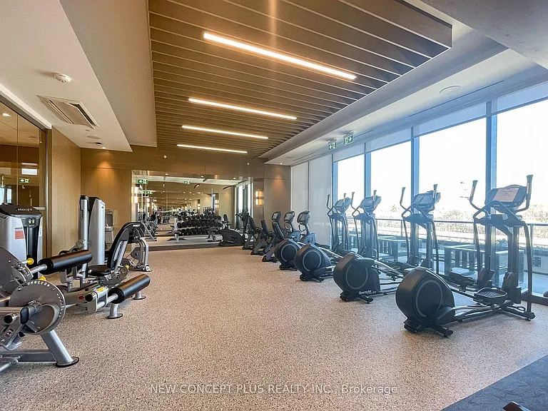 585 Bloor St E #1718 — Photo 31