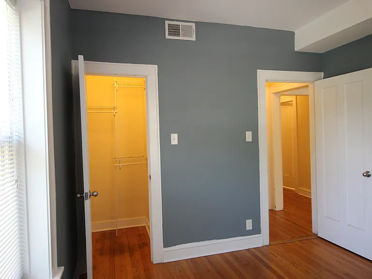 4029 N Monticello Ave — Photo 7
