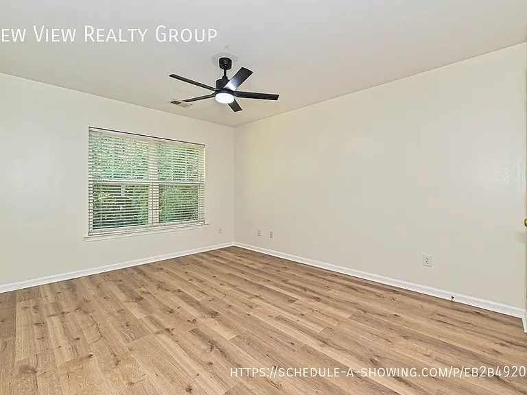 10208 Old Carolina Dr — Photo 23