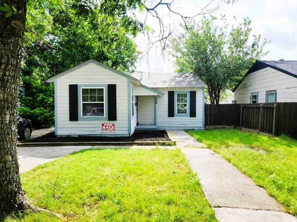 206 NW 15th St, Grand Prairie, TX 75050