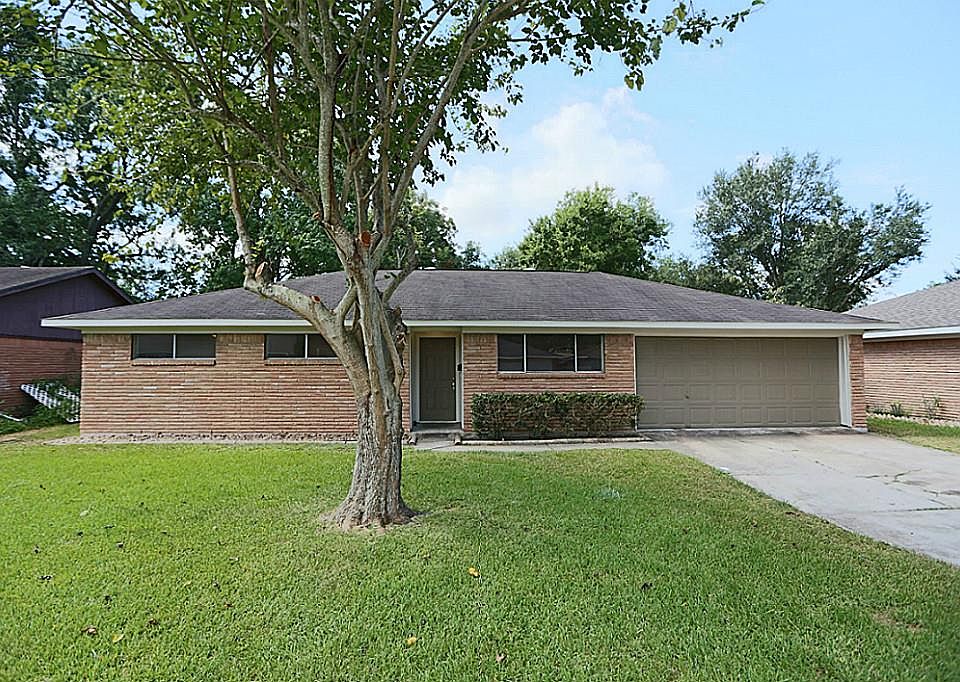 1st image of 5839 Effingham Dr