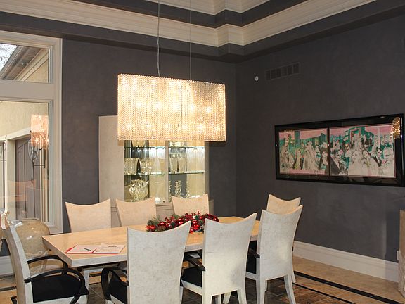 2nd image of 272 Resplander Cir