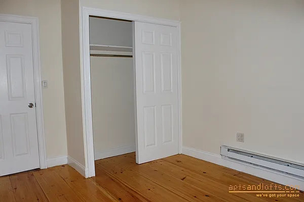 Rented by aptsandlofts.com | media 19