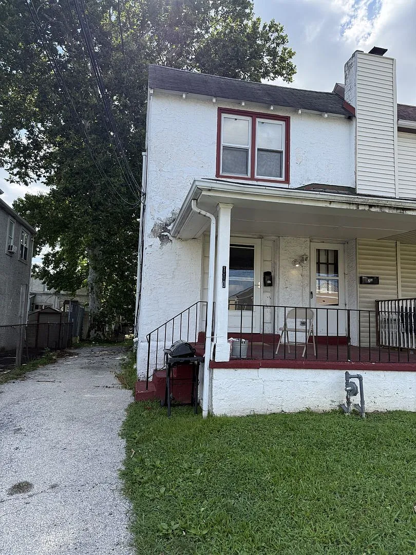 110 Upland Terrace — Photo 1