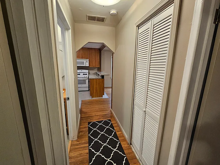 568 E Hudson Ave — Photo 17