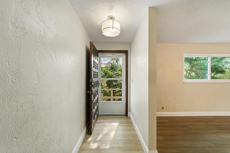 4710 S Peninsula Dr — Photo 3