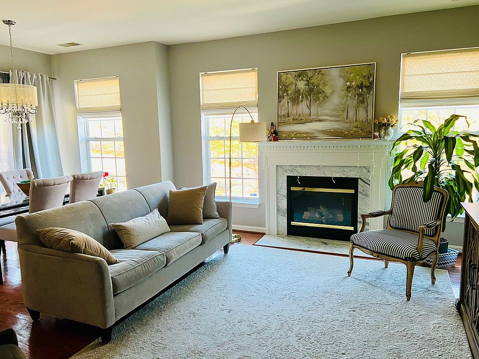 1st image of 5990 Founders Hill Ct Unit 204
