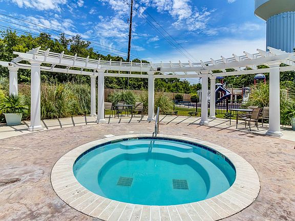 2nd image of 2252 Beach Dr APT 1105