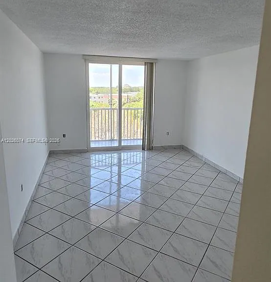 16851 NE 23rd Ave #B601 — Photo 6