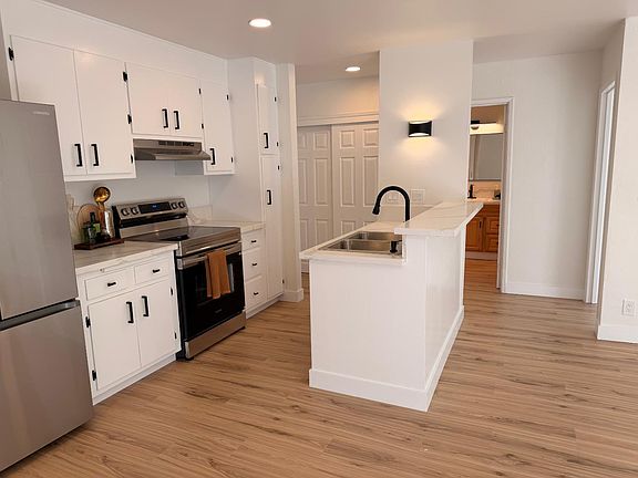4th image of 360 Vernon St APT 100