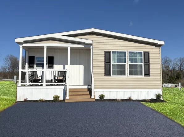 519 Barrington Rd, Macungie, PA 18062