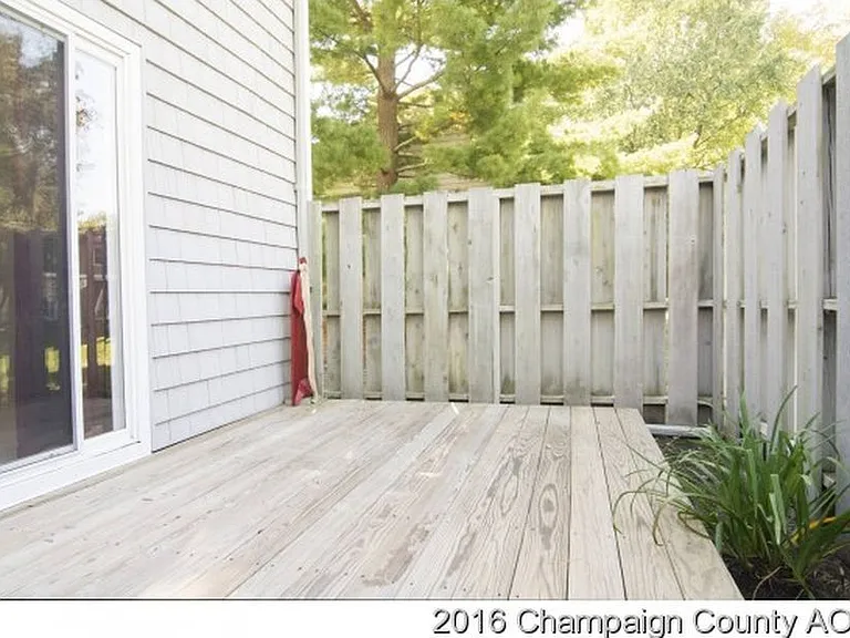 1931 Blackthorn Dr — Photo 17