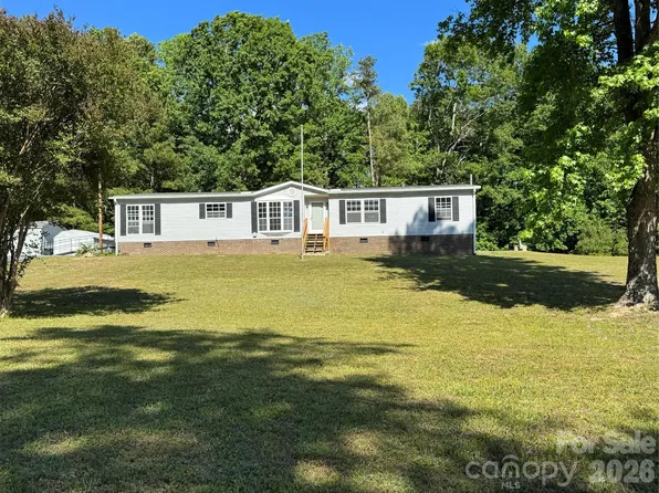365 Deberry Rd, Mount Gilead, NC 27306