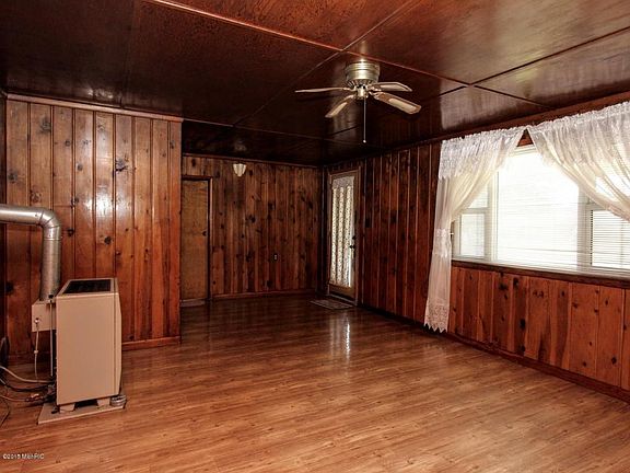 5th image of 12096 S Rich Ave