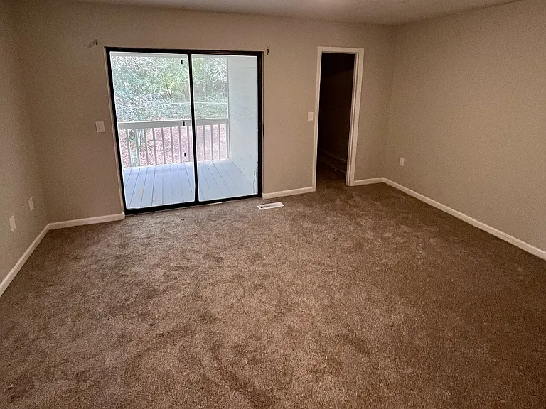 189 Lakeview Dr — Photo 5