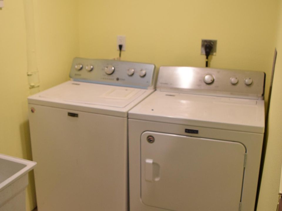 3105 NE Oregon St BASEMENT, Portland, OR 97232 Zillow