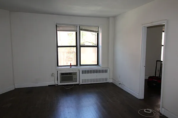 Rented by Blip LLC | media 22