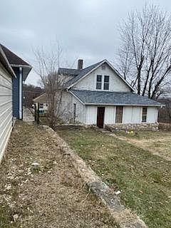 2nd image of 219 Fleeman St