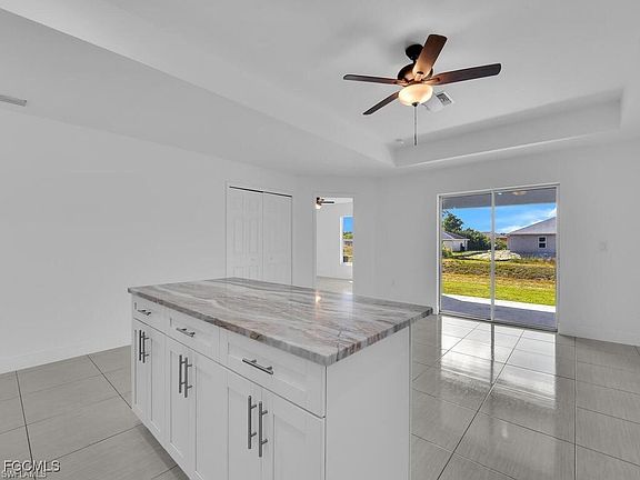 5th image of 716/718 Harry Ave S