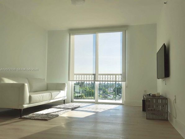 8888 Collins Ave APT 512